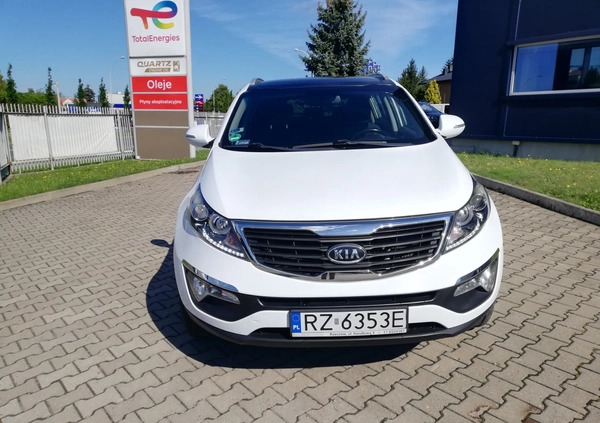 Kia Sportage cena 39900 przebieg: 153498, rok produkcji 2010 z Tychowo małe 191